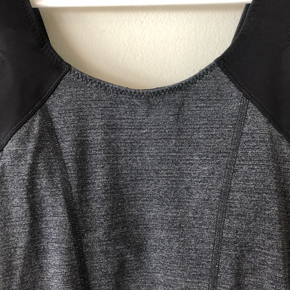 Lululemon tank - Picture 3 of 7